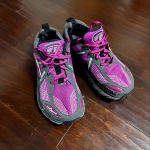 Altra Lone Peak women's trail running shoes size 8